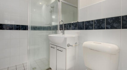 302A/7 Sheehan Street Milton , QLD 4064 