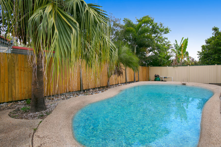 11 Prosser Street Riverhills , QLD 4074 
