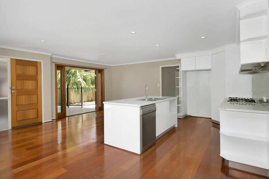 11 Prosser Street Riverhills , QLD 4074 