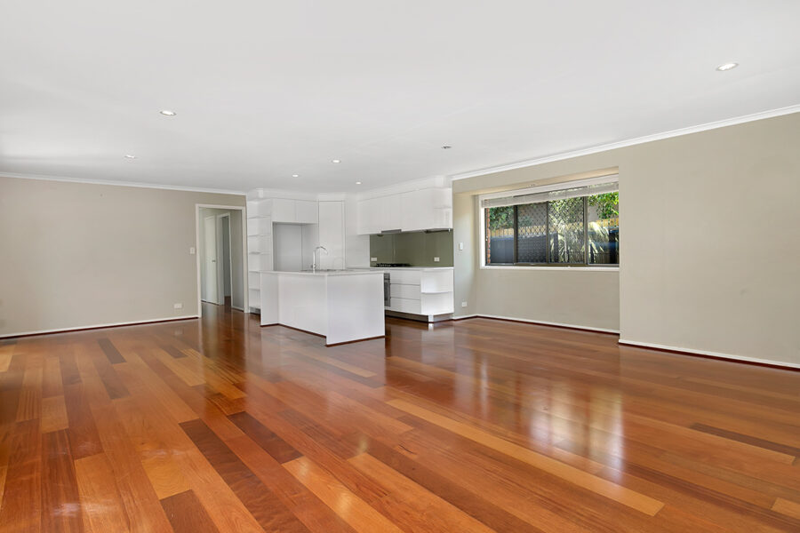 11 Prosser Street Riverhills , QLD 4074 