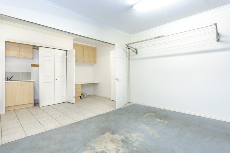 2/16 Goldsbrough Road Taringa , QLD 4068 Australia