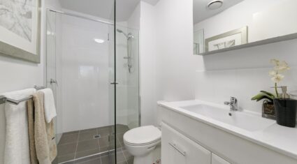 56/45 Regent St Woolloongabba , QLD 4102 Australia