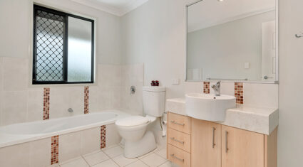 18 Highview Terrace St Lucia , QLD 4067 AUS