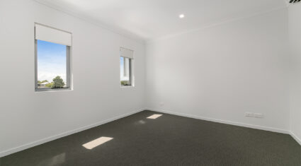 77 Baringa Street Morningside , QLD 4170 Australia