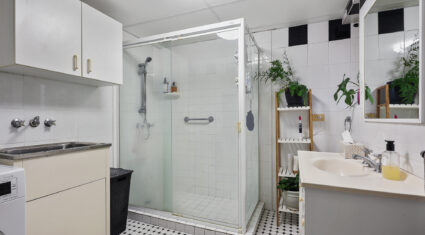 1/18 Cavendish Street Nundah , QLD 4012 Australia
