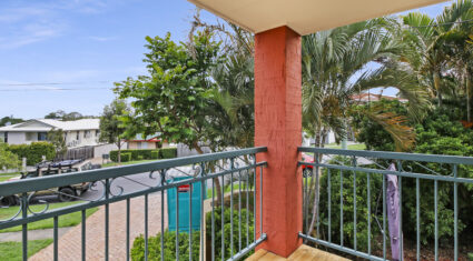 2/12 Herbertson Rd Carina Heights , QLD 4152 Australia