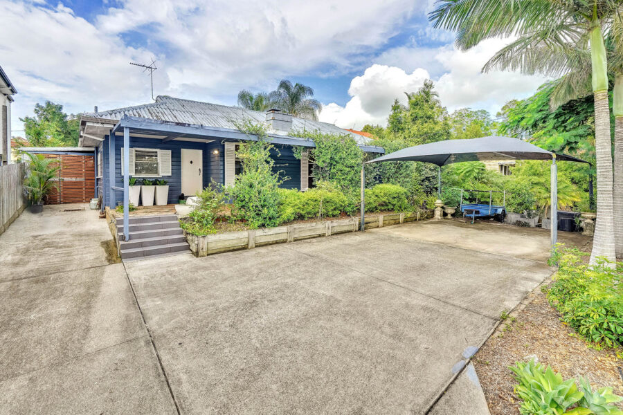 56 Ninth Ave St Lucia , QLD 4067 Australia