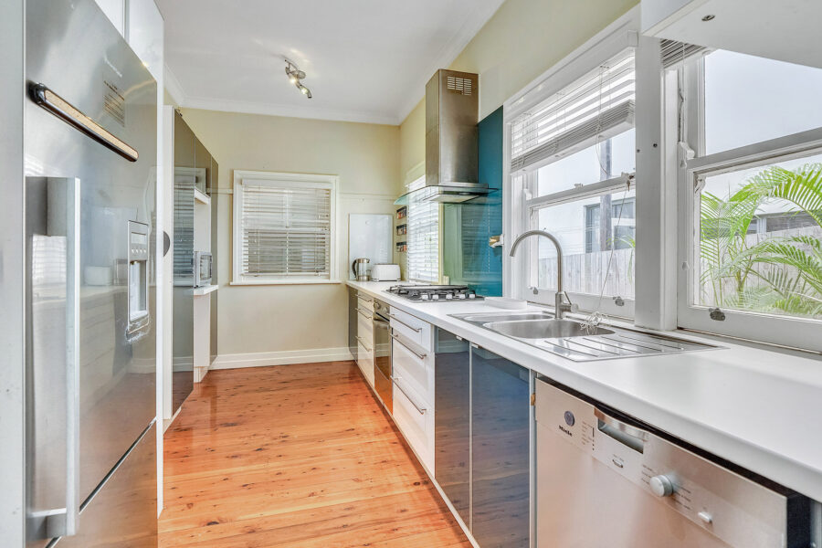 56 Ninth Ave St Lucia , QLD 4067 Australia