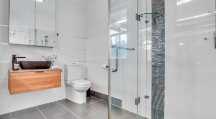 56 Ninth Ave St Lucia , QLD 4067 Australia