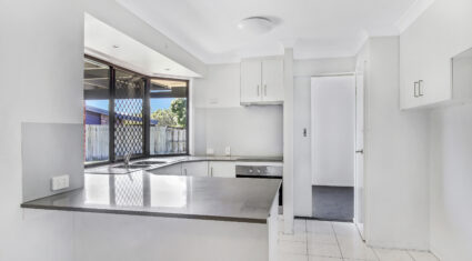 2 Saint Marcel Ct Petrie , QLD 4502 Australia