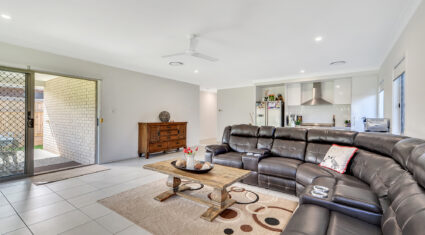 169 Falkland Street East Pallara , QLD 4110 Australia