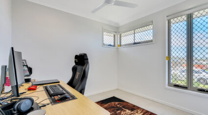 169 Falkland Street East Pallara , QLD 4110 Australia