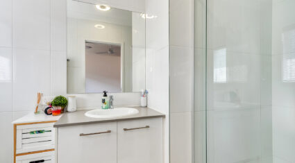 169 Falkland Street East Pallara , QLD 4110 Australia