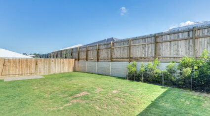 169 Falkland Street East Pallara , QLD 4110 Australia
