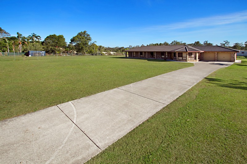 101 Rosia Road Park Ridge South , QLD 4125 