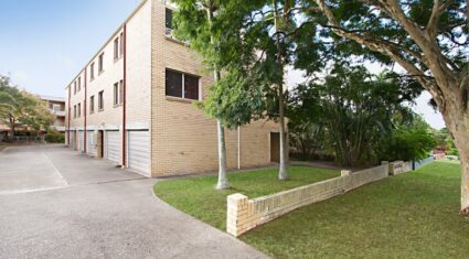 4/28 Birdwood Street COORPAROO , QLD 4151 