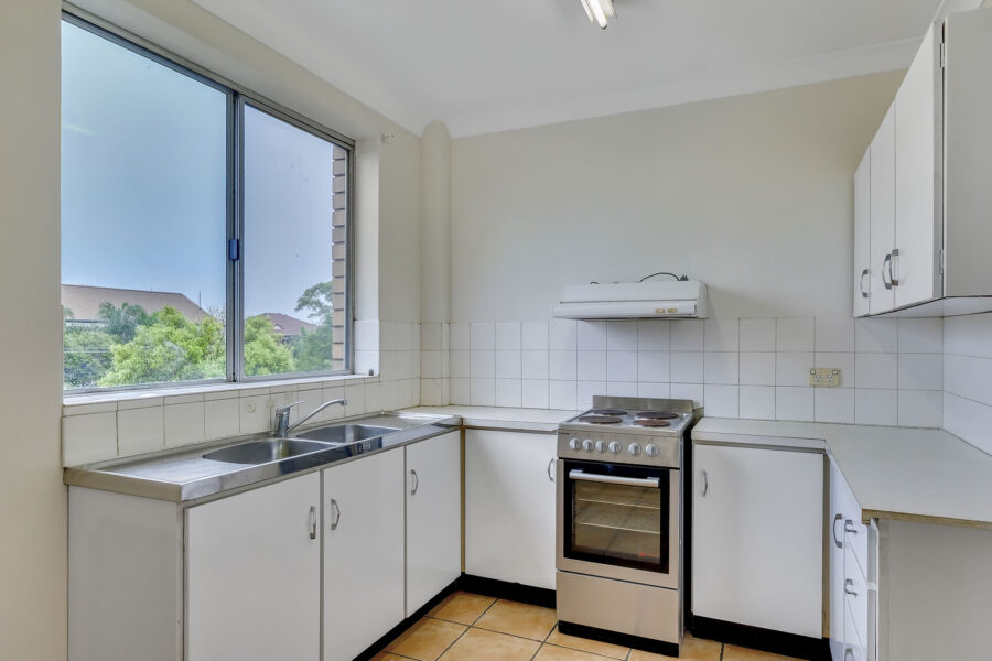 4/28 Birdwood Street COORPAROO , QLD 4151 