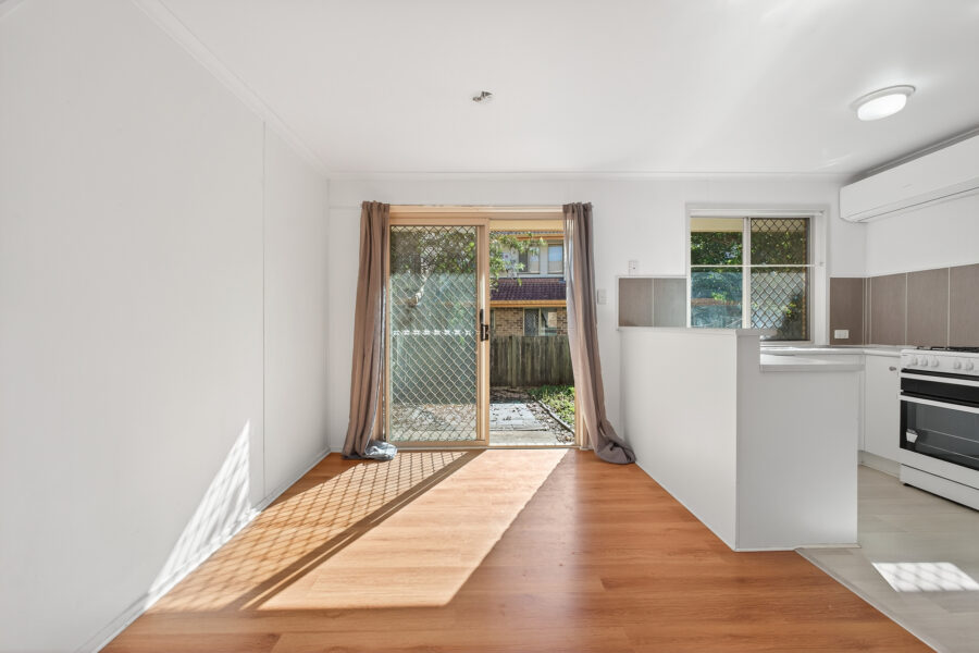 17/1A Joyce Street East Ipswich , QLD 4305 Australia