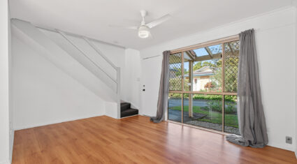 17/1A Joyce Street East Ipswich , QLD 4305 Australia