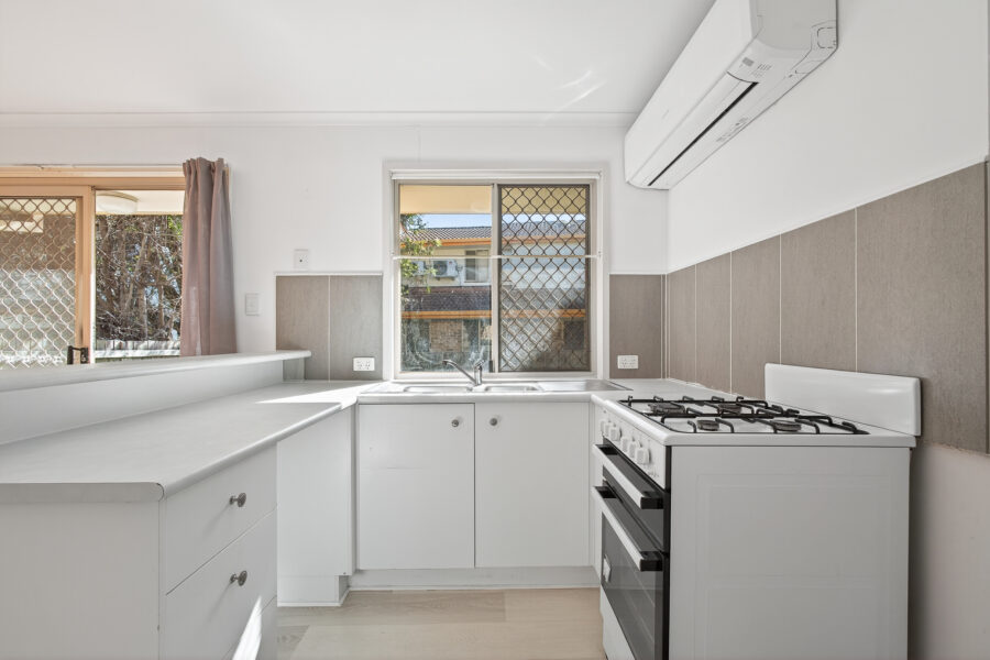 17/1A Joyce Street East Ipswich , QLD 4305 Australia