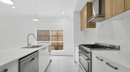 8 Hydrangea Avenue Redland Bay , QLD 4165 Australia