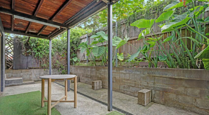 67 Hetherington St Herston , QLD 4006 Australia
