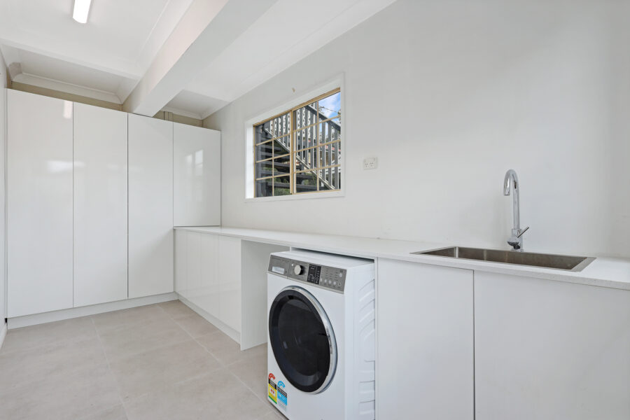 67 Hetherington St Herston , QLD 4006 Australia