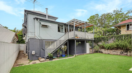 67 Hetherington St Herston , QLD 4006 Australia