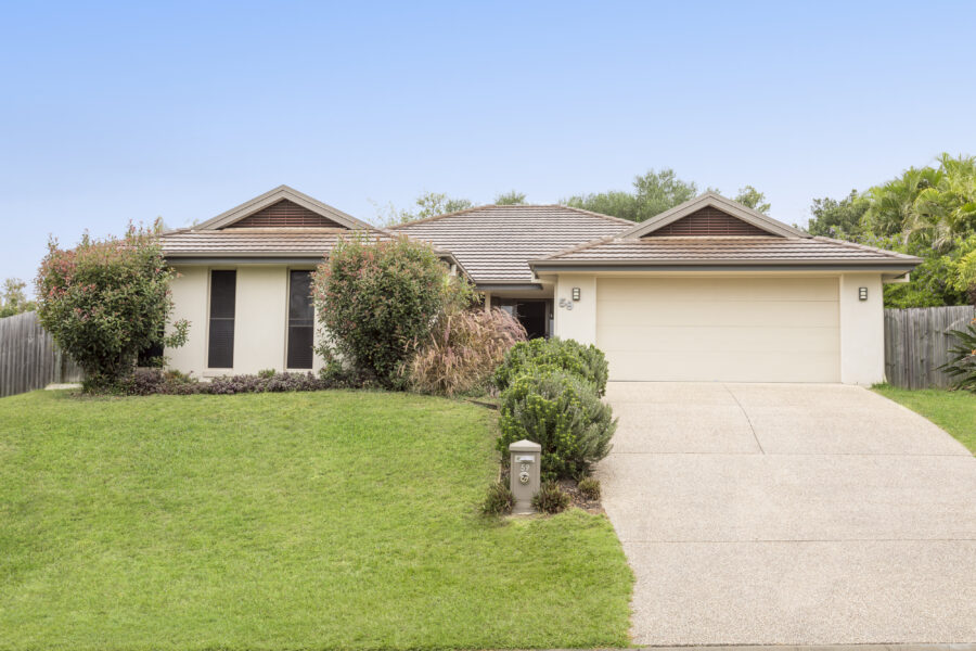 59 Pine County Place BELLBOWRIE , QLD 4070 