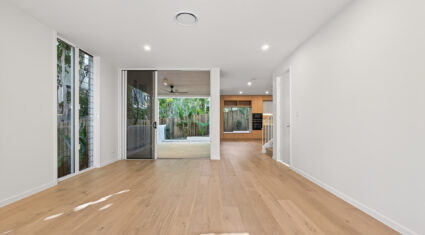 15 Lockyer Street Camp Hill , QLD 4152 Australia
