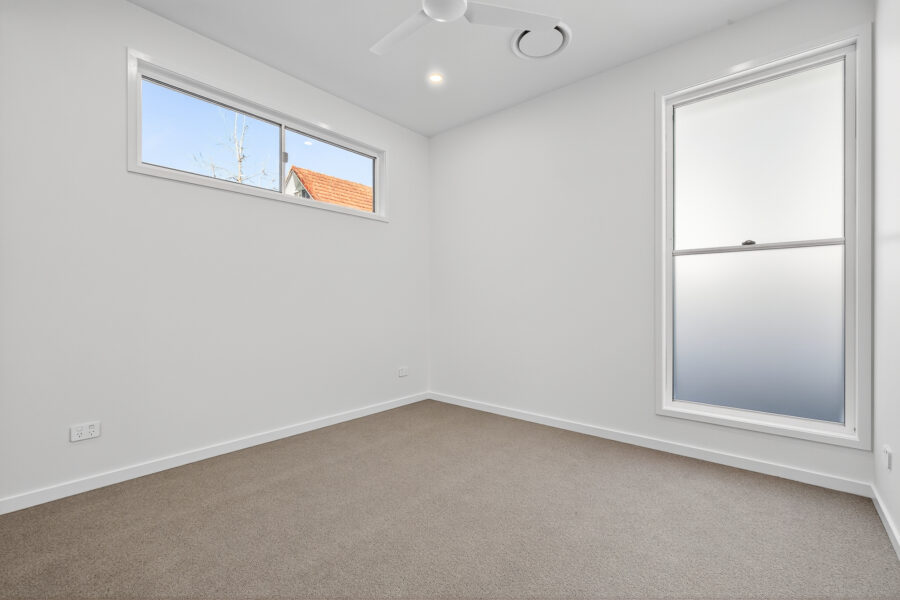 15 Lockyer Street Camp Hill , QLD 4152 Australia