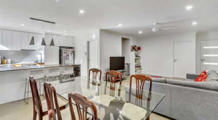 9/8 Valance St Oxley , QLD 4075 Australia