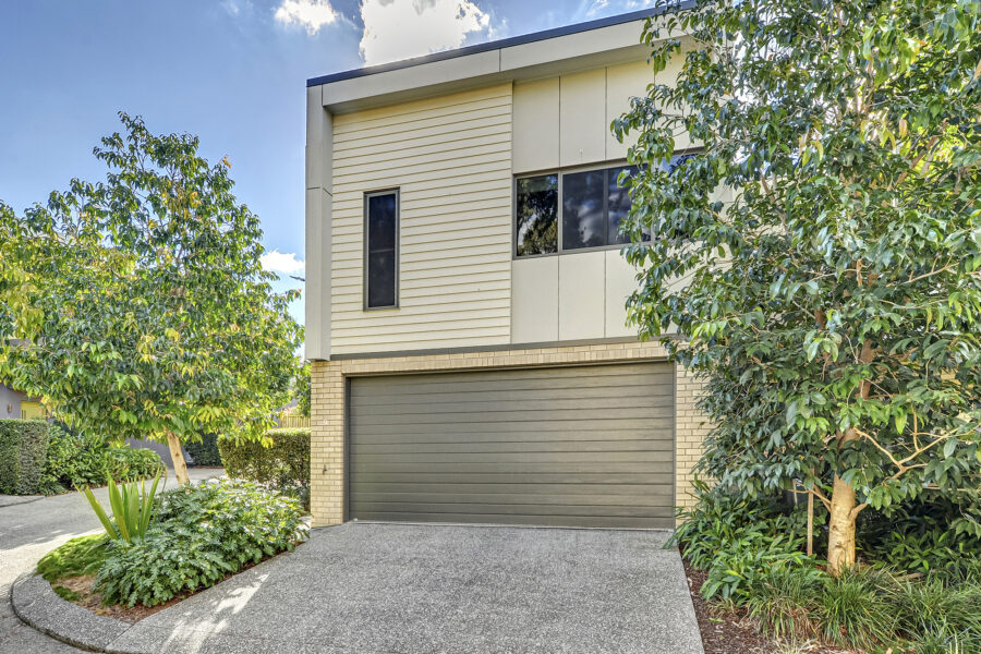 9/8 Valance St Oxley , QLD 4075 Australia