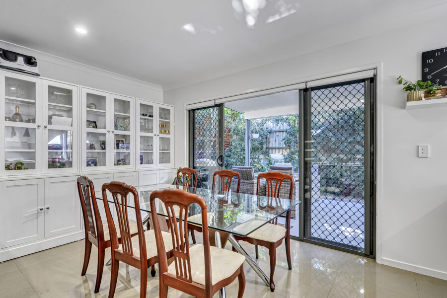 9/8 Valance St Oxley , QLD 4075 Australia