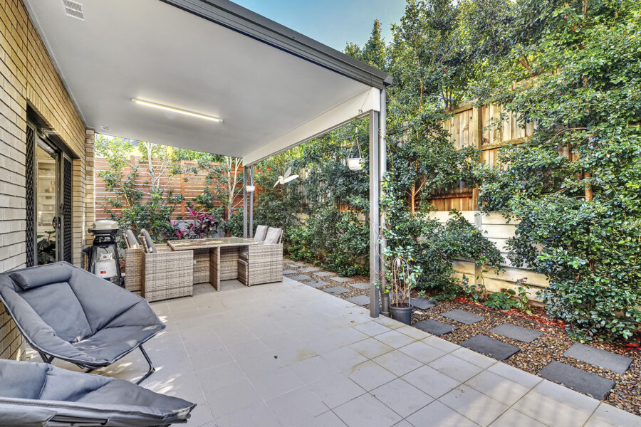 9/8 Valance St Oxley , QLD 4075 Australia