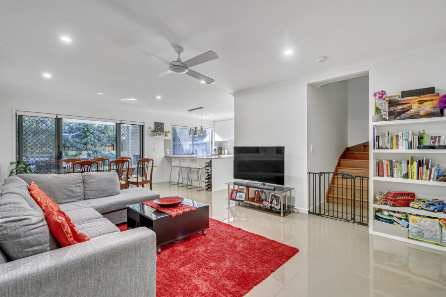 9/8 Valance St Oxley , QLD 4075 Australia