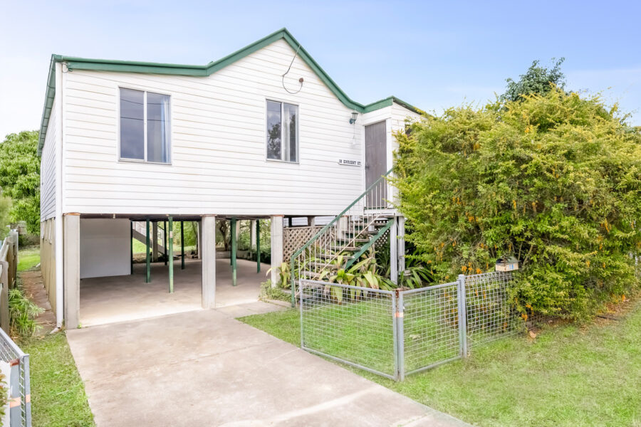 18 Enright St Oxley , QLD 4075 Australia