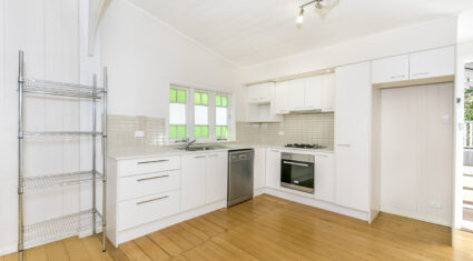 36 Peach St Greenslopes , QLD 4120 Australia