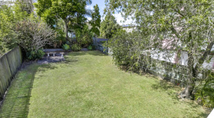 36 Peach St Greenslopes , QLD 4120 Australia