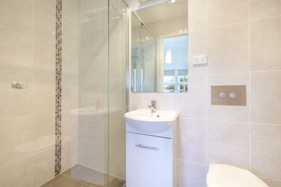 36 Peach St Greenslopes , QLD 4120 Australia