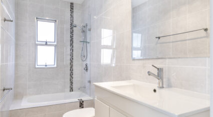 36 Peach St Greenslopes , QLD 4120 Australia