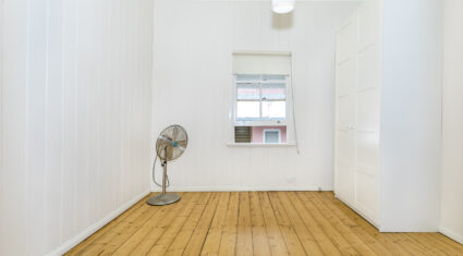 36 Peach St Greenslopes , QLD 4120 Australia