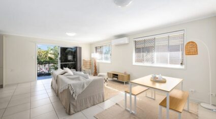 3/89 Petrel Ave Mermaid Beach , QLD 4218 Australia