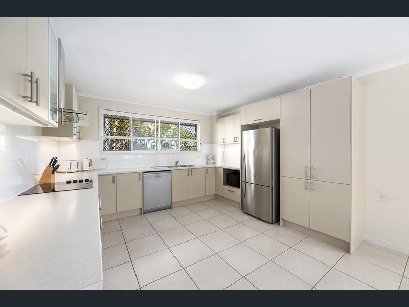 3/89 Petrel Ave Mermaid Beach , QLD 4218 Australia