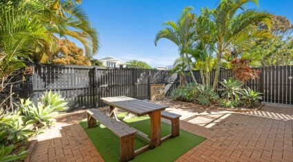 3/89 Petrel Ave Mermaid Beach , QLD 4218 Australia