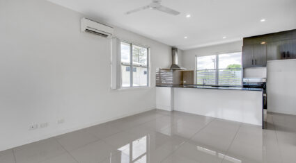 2/317 Melton Rd Nundah , QLD 4012 Australia