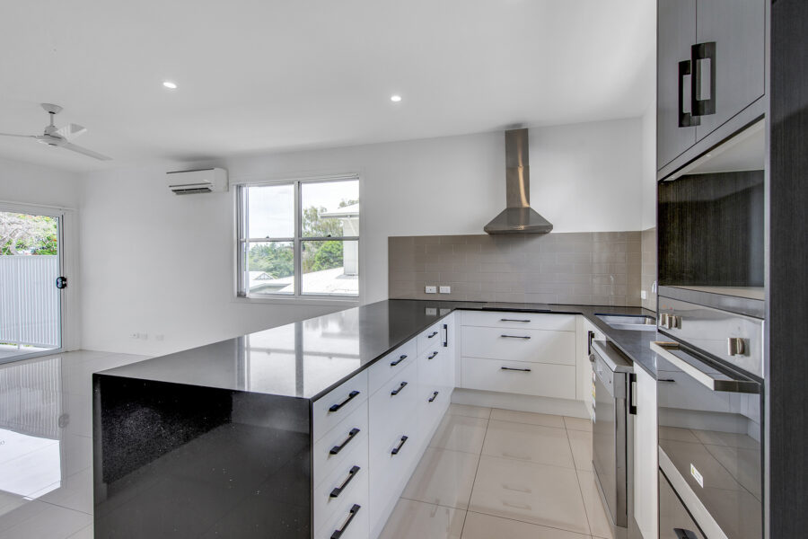 2/317 Melton Rd Nundah , QLD 4012 Australia