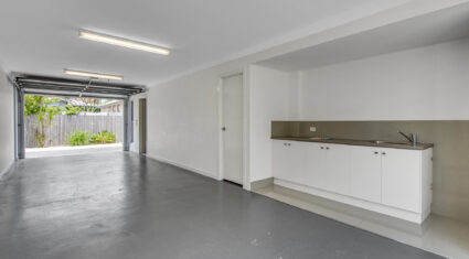 2/317 Melton Rd Nundah , QLD 4012 Australia