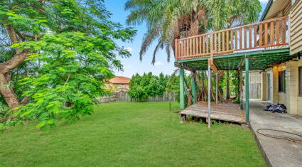 14 Fifth Ave Coorparoo , QLD 4151 Australia