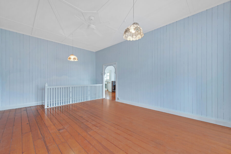 14 Fifth Ave Coorparoo , QLD 4151 Australia